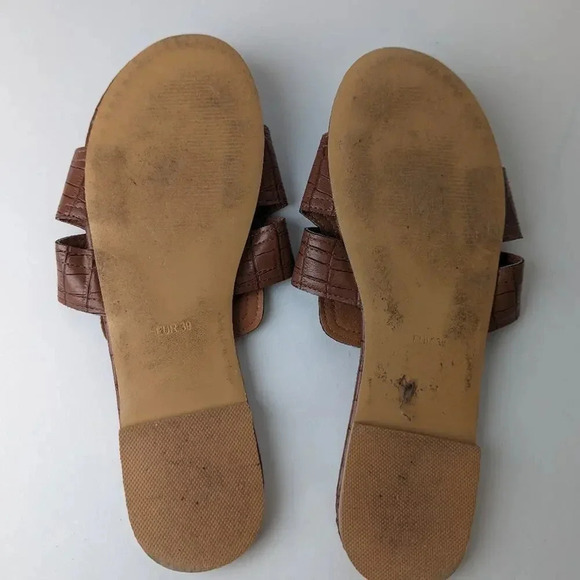 Summer Slip On Flats - 39 (8.5) - Picture 5 of 5